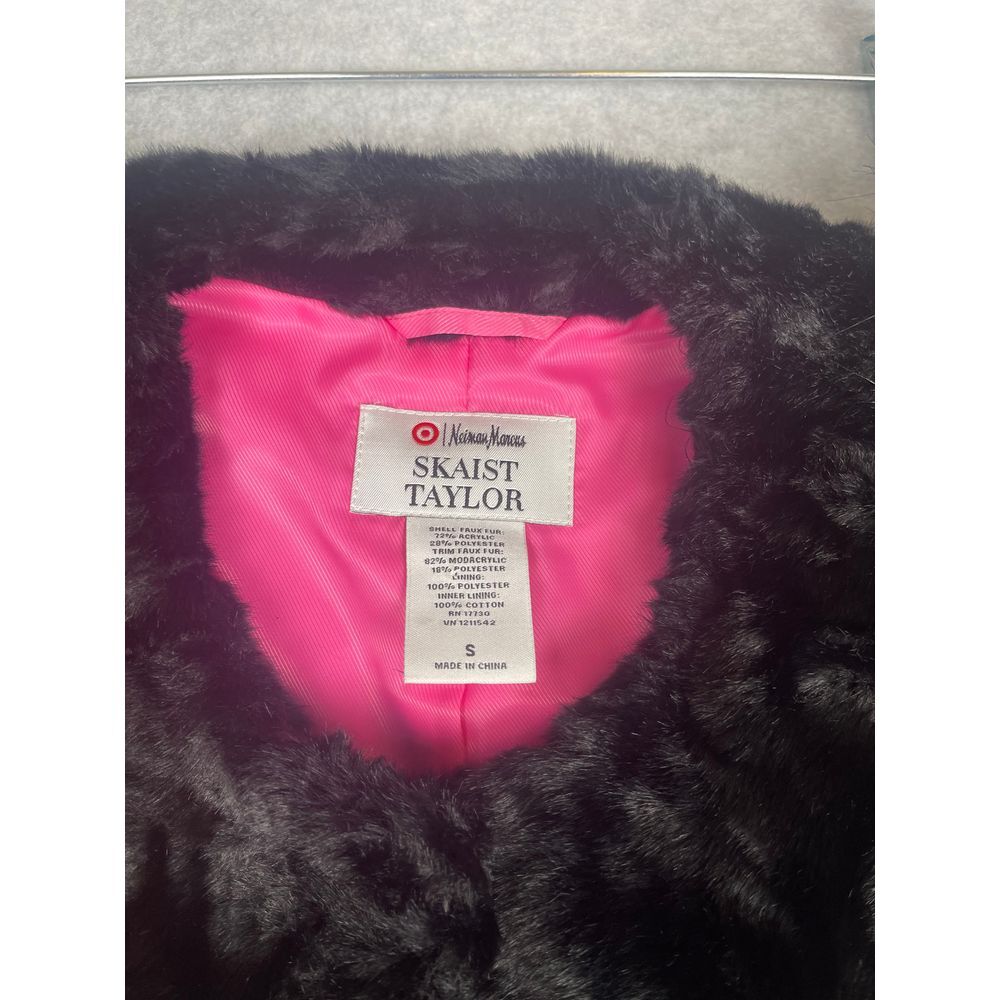 Skaist Taylor Neiman Marcus for Target, size small, faux fur vest, black pink‎ - Picture 13 of 13